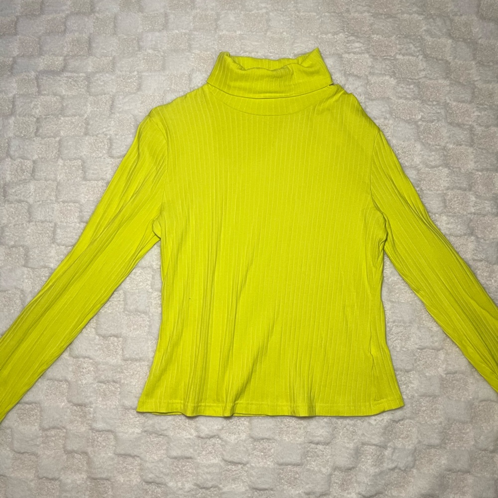 Neon yellow turtleneck